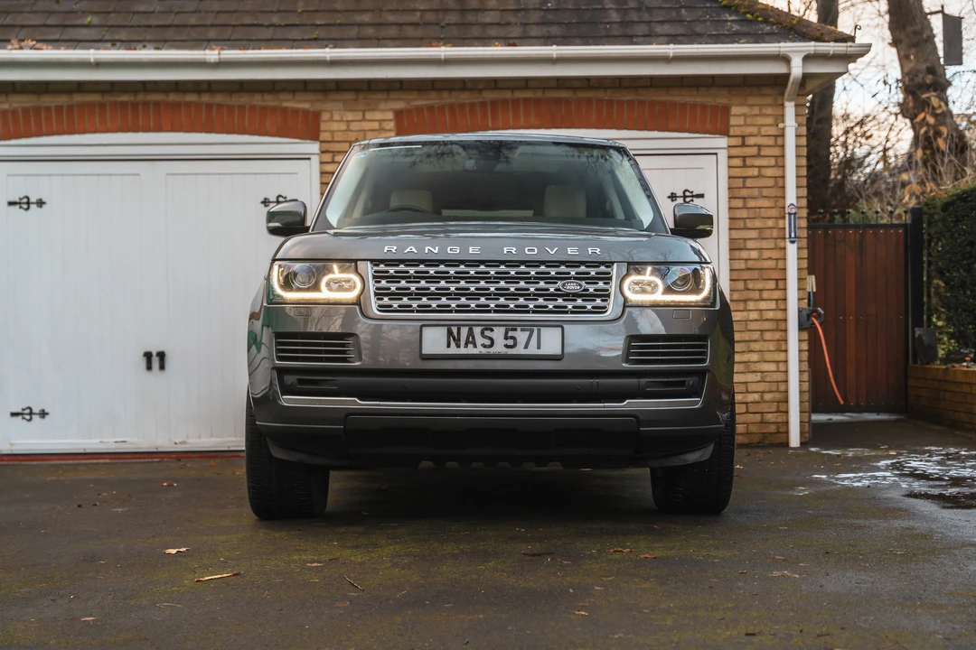 2015 Land Rover Range Rover L322 - Image 3 of 31