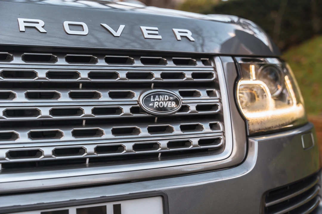 2015 Land Rover Range Rover L322 - Image 28 of 31