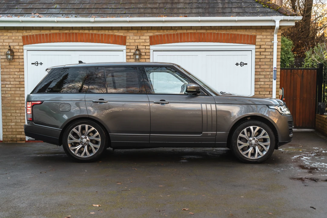 2015 Land Rover Range Rover L322 - Image 9 of 31