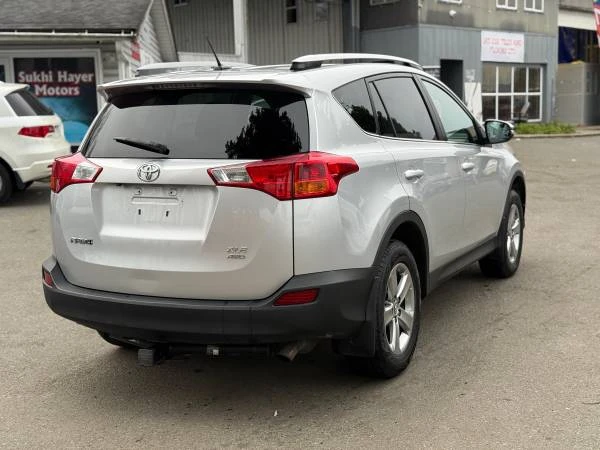 2015 Toyota RAV4 4th Gen - Image 10 of 13