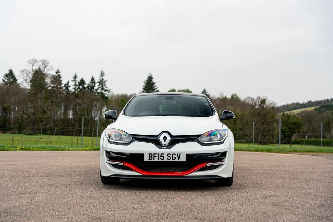 2015 Renault Megane RS III 4th Gen - Image 2 of 31