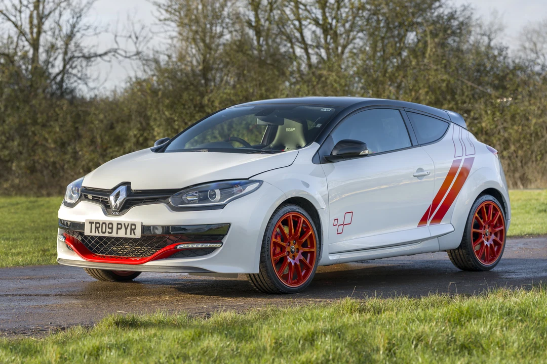 2015 Renault Megane RS II 3rd Gen - Image 15 of 31