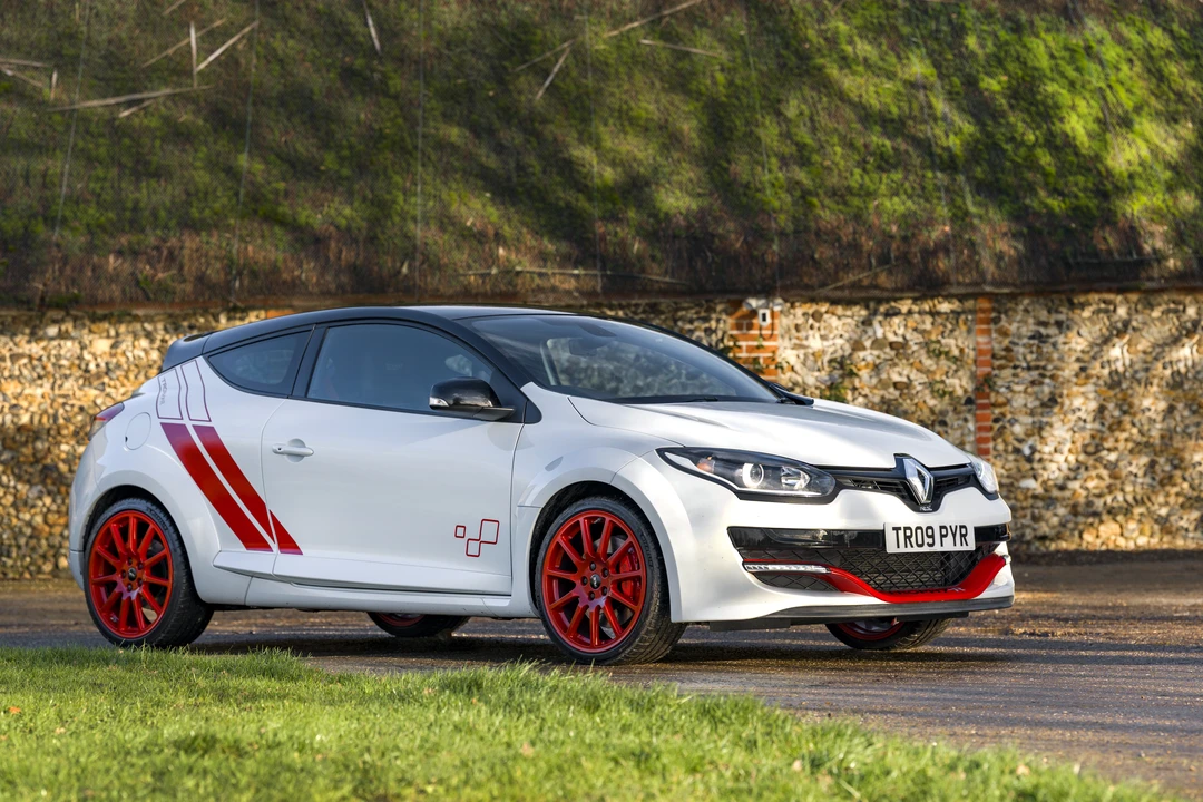 2015 Renault Megane RS II 3rd Gen - Image 18 of 31