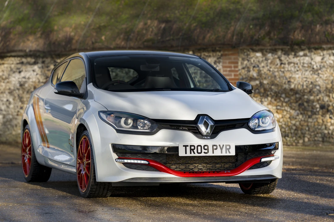 2015 Renault Megane RS II 3rd Gen - Image 17 of 31