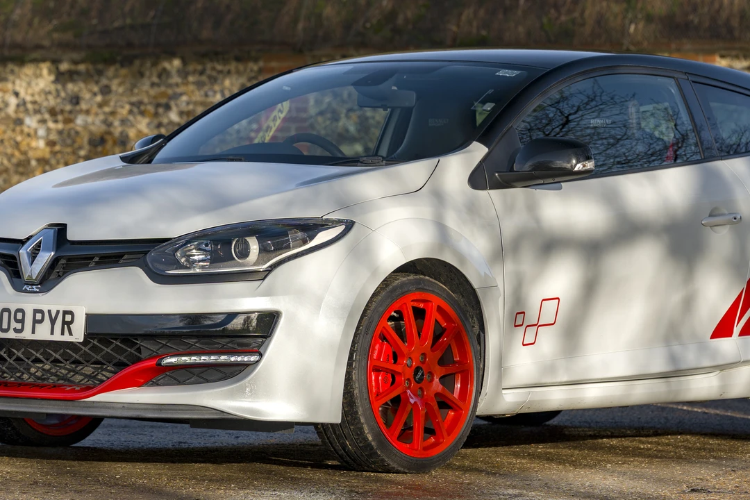 2015 Renault Megane RS II 3rd Gen - Image 28 of 31