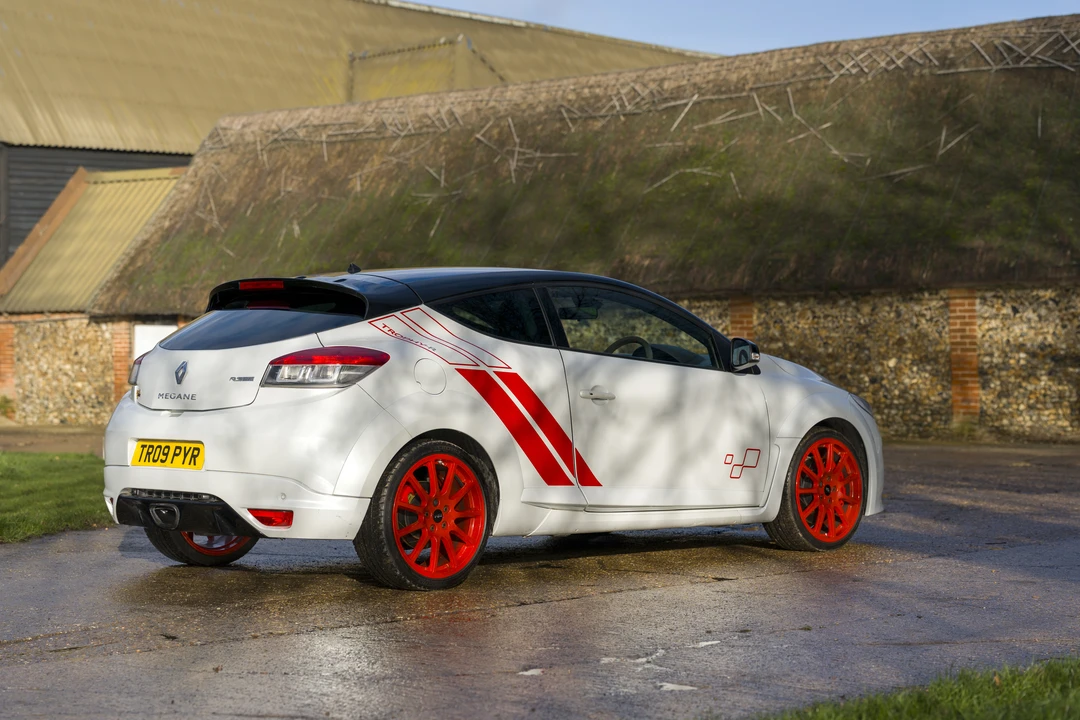 2015 Renault Megane RS II 3rd Gen - Image 19 of 31