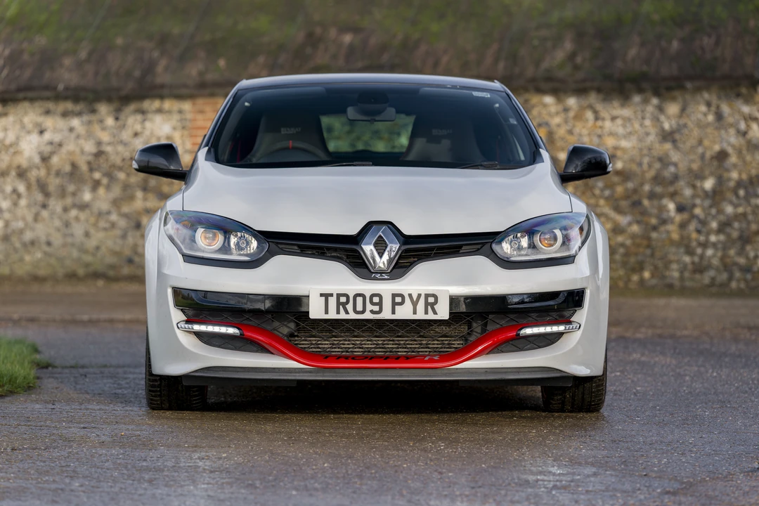 2015 Renault Megane RS II 3rd Gen - Image 2 of 31