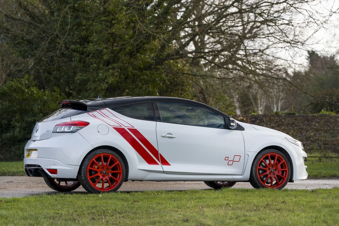 2015 Renault Megane RS II 3rd Gen - Image 23 of 31