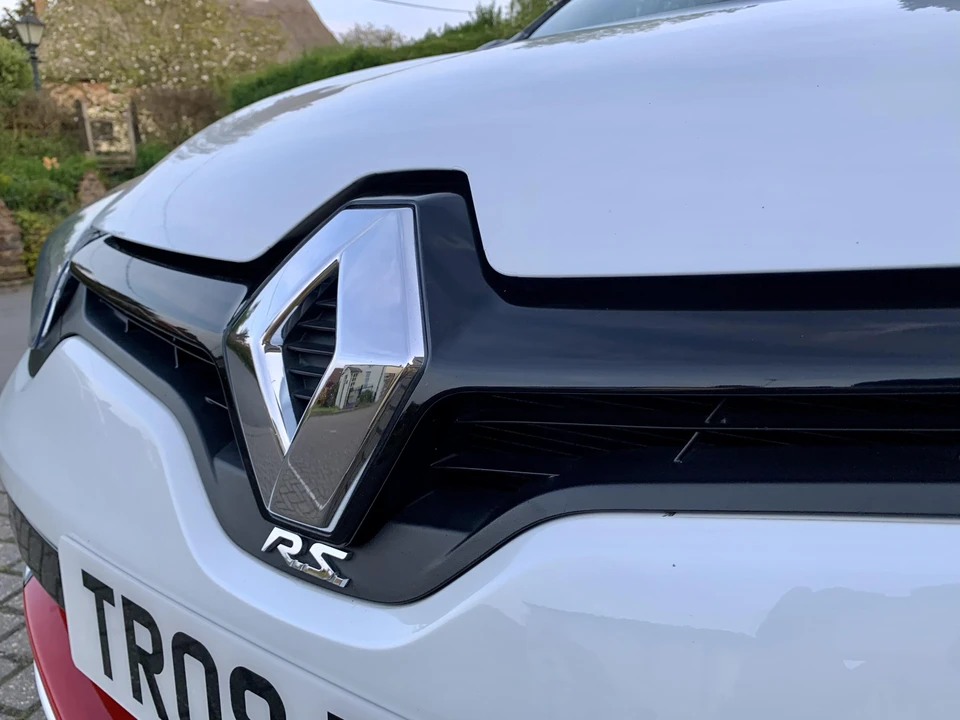 2015 Renault Megane RS III 4th Gen - Image 18 of 31