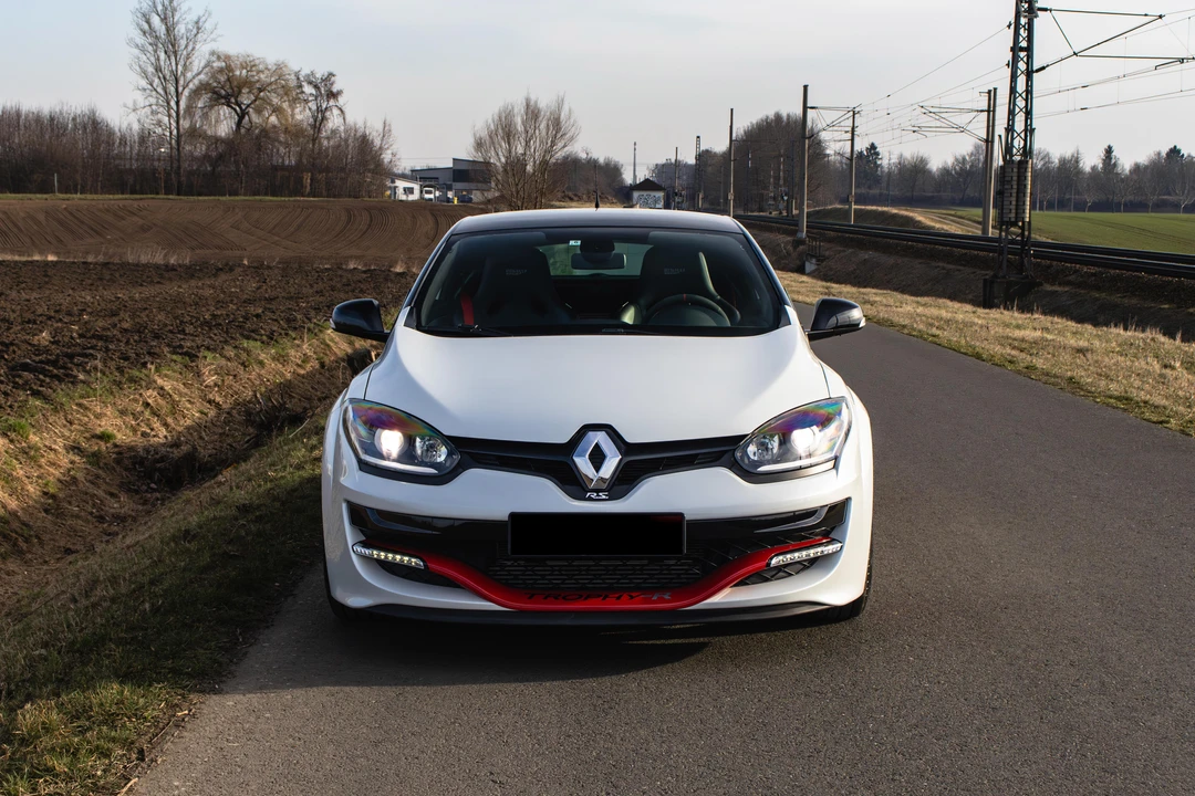 2015 Renault Megane RS II 3rd Gen - Image 10 of 31