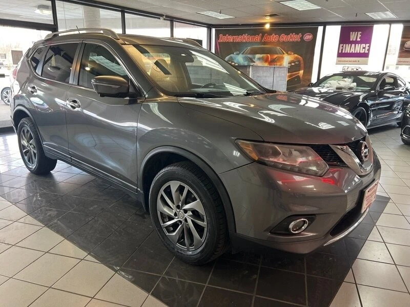 2015 Nissan Rogue - Image 4 of 4