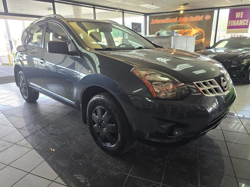 2015 Nissan Rogue - Image 3 of 4
