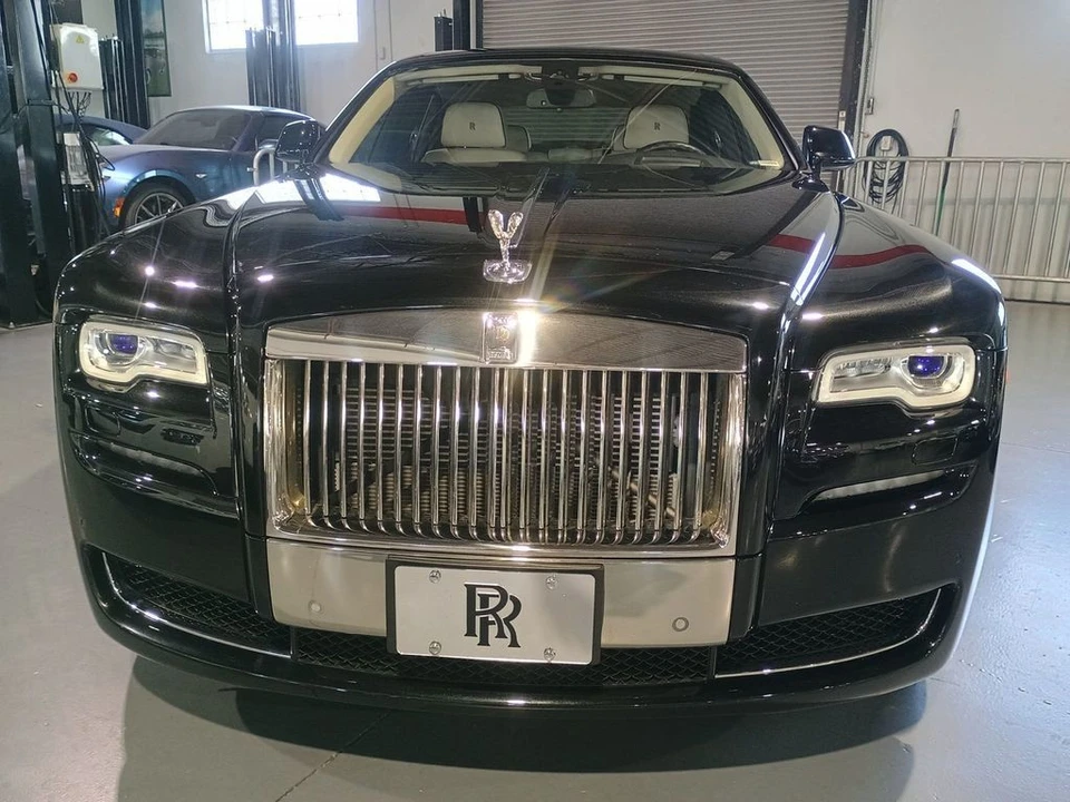 2015 Rolls-Royce Ghost 1st Gen - Image 9 of 12