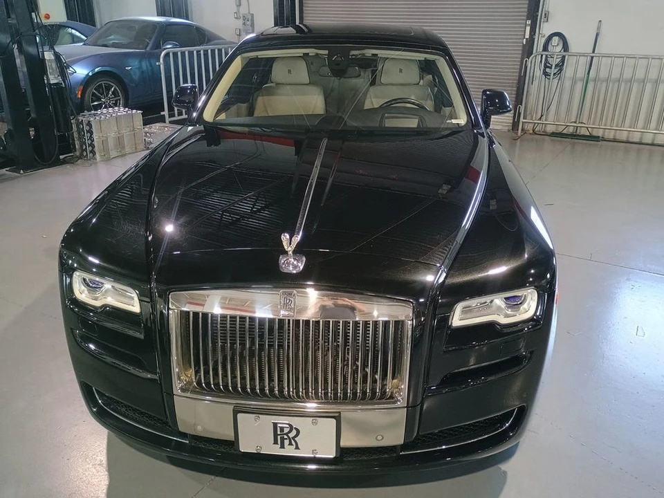 2015 Rolls-Royce Ghost 1st Gen - Image 10 of 12