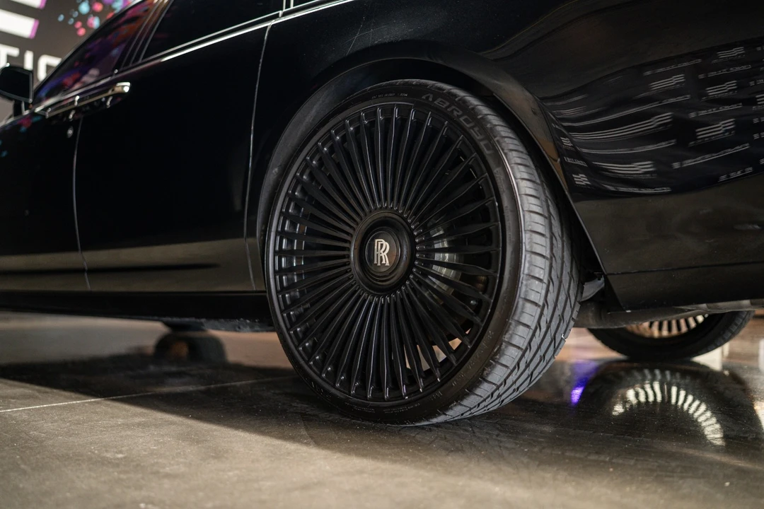 2015 Rolls-Royce Ghost 1st Gen - Image 18 of 25