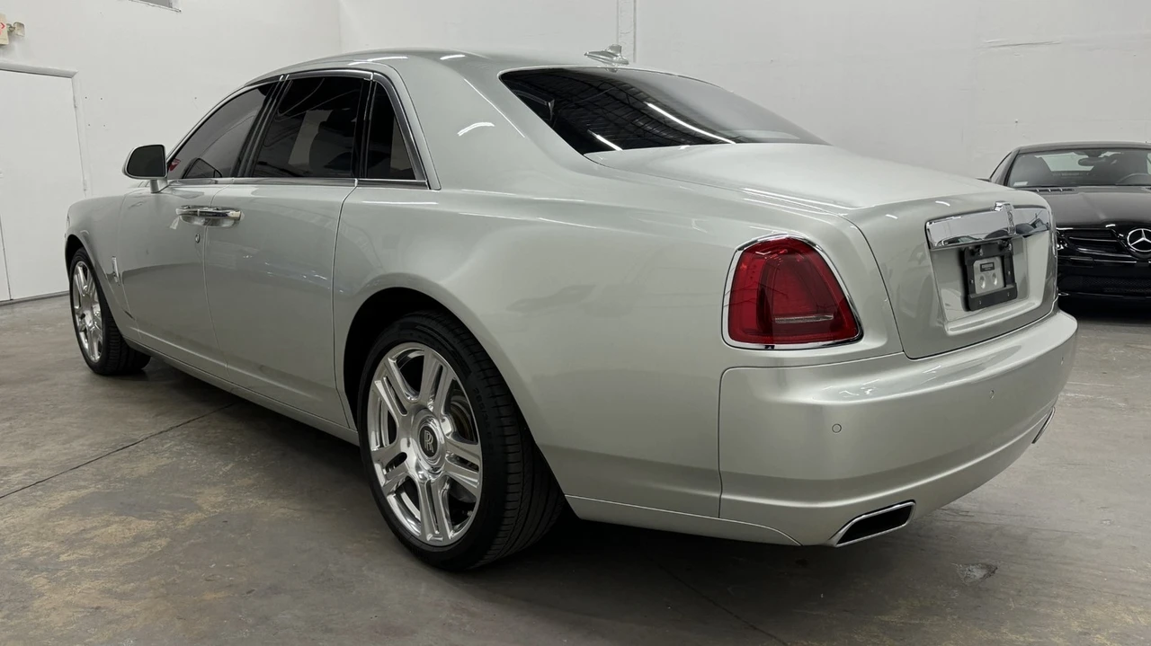 2015 Rolls-Royce Ghost 1st Gen - Image 13 of 21