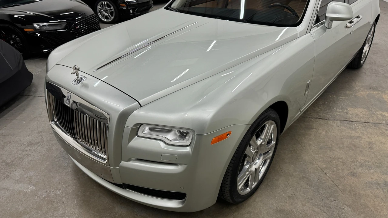 2015 Rolls-Royce Ghost 1st Gen - Image 19 of 21