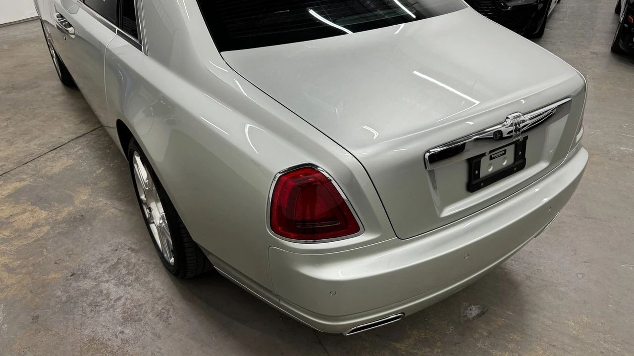2015 Rolls-Royce Ghost 1st Gen - Image 14 of 21