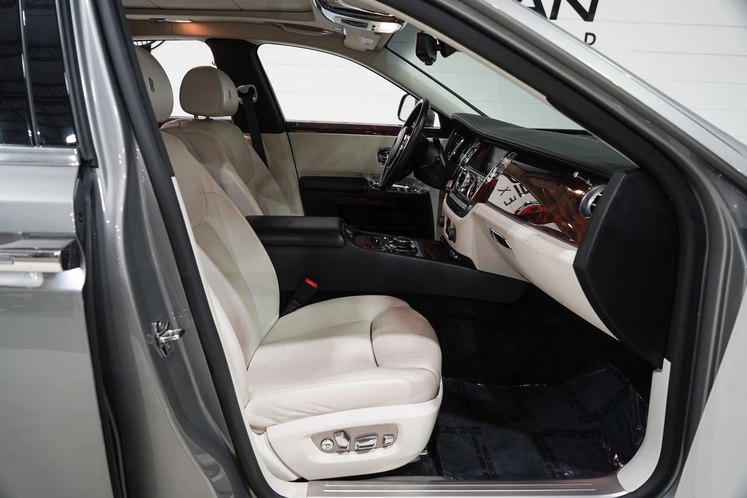 2015 Rolls-Royce Ghost 1st Gen - Image 14 of 31
