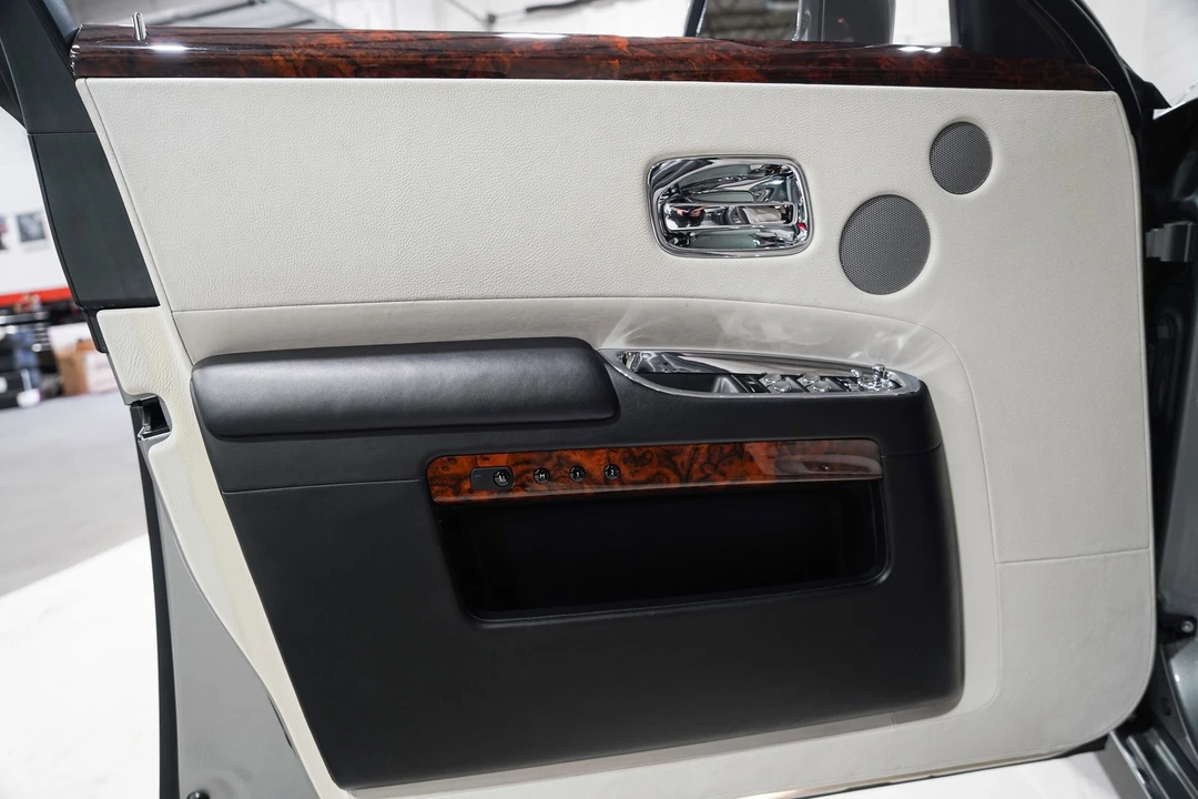 2015 Rolls-Royce Ghost 1st Gen - Image 20 of 31