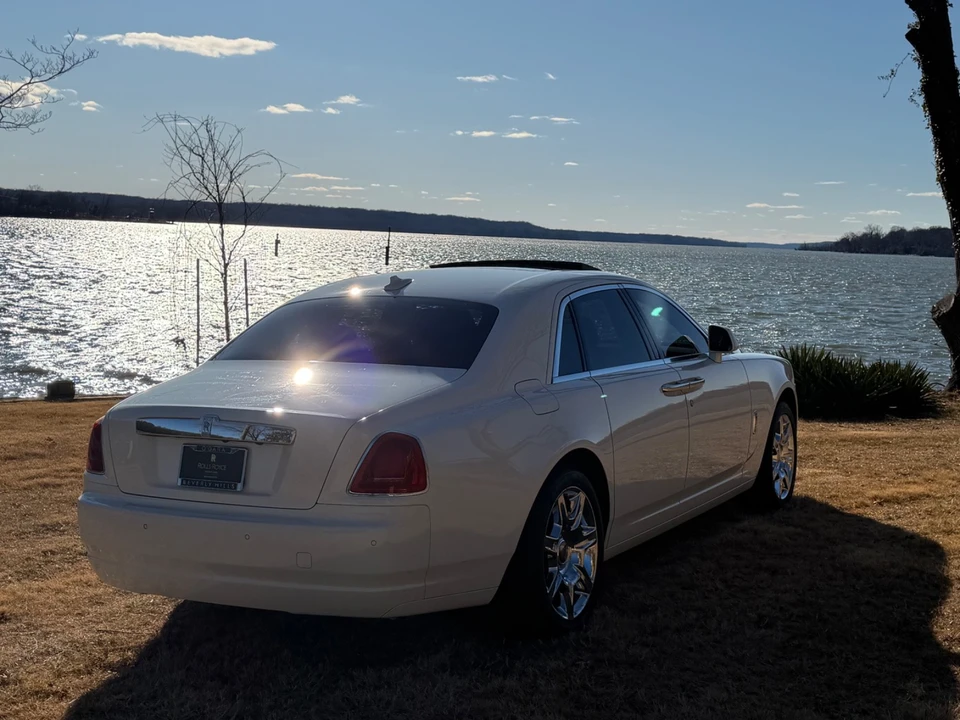 2015 Rolls-Royce Ghost 1st Gen - Image 15 of 21