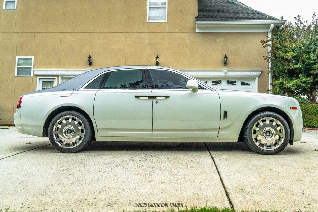 2015 Rolls-Royce Ghost 1st Gen - Image 9 of 12