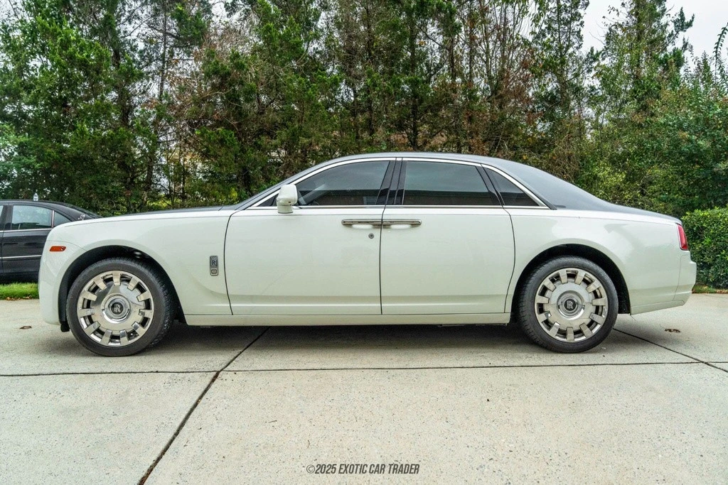 2015 Rolls-Royce Ghost 1st Gen - Image 3 of 12