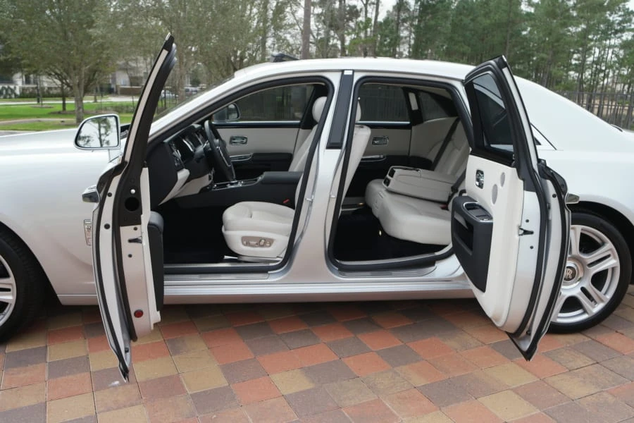 2015 Rolls-Royce Ghost 1st Gen - Image 5 of 7
