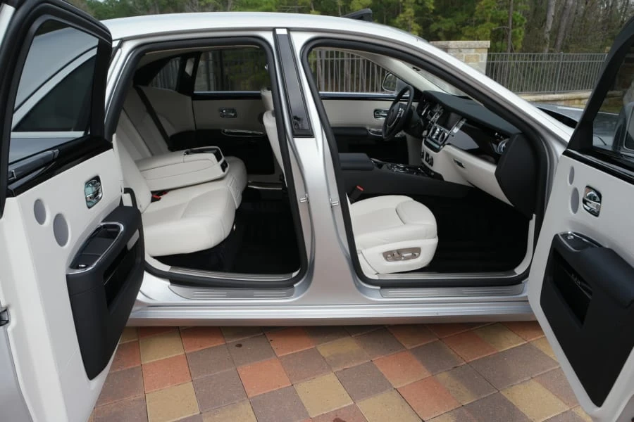 2015 Rolls-Royce Ghost 1st Gen - Image 4 of 7