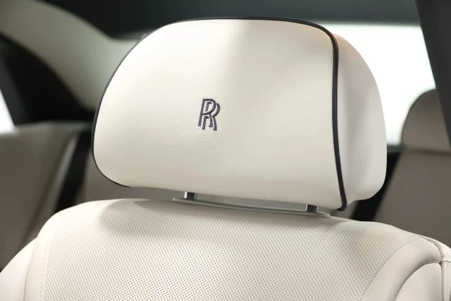 2015 Rolls-Royce Ghost 1st Gen - Image 21 of 31