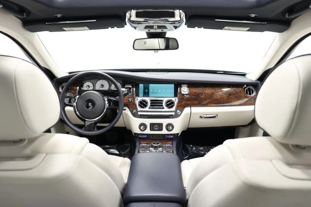 2015 Rolls-Royce Ghost 1st Gen - Image 26 of 31