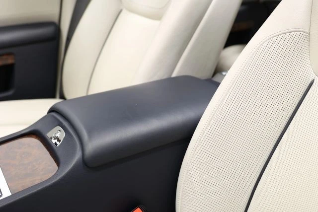 2015 Rolls-Royce Ghost 1st Gen - Image 24 of 31