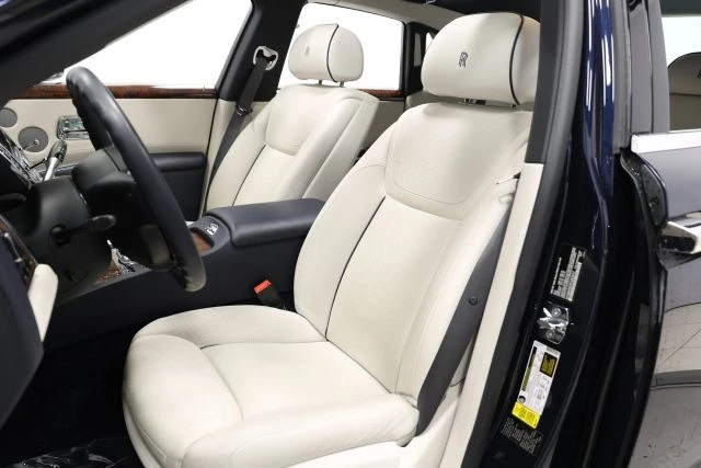 2015 Rolls-Royce Ghost 1st Gen - Image 19 of 31