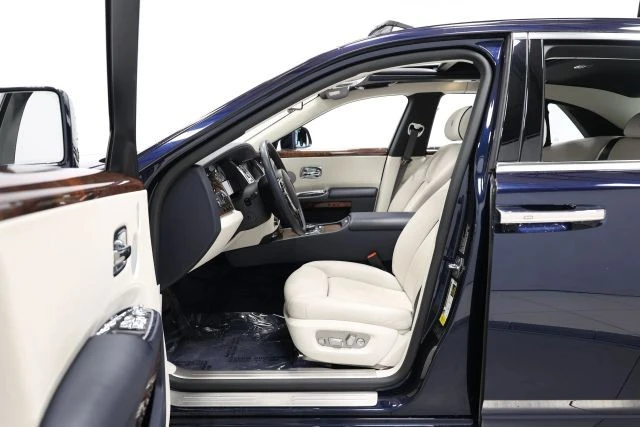 2015 Rolls-Royce Ghost 1st Gen - Image 17 of 31