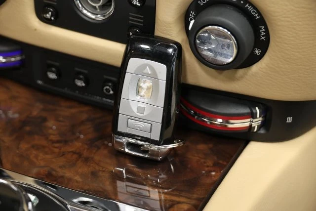 2015 Rolls-Royce Ghost 1st Gen - Image 5 of 12