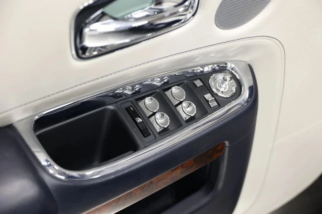 2015 Rolls-Royce Ghost 1st Gen - Image 12 of 31