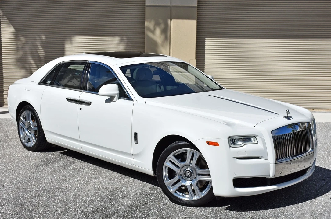 2015 Rolls-Royce Ghost 1st Gen - Image 18 of 21