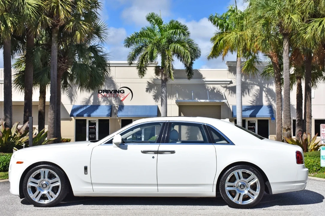 2015 Rolls-Royce Ghost 1st Gen - Image 15 of 21
