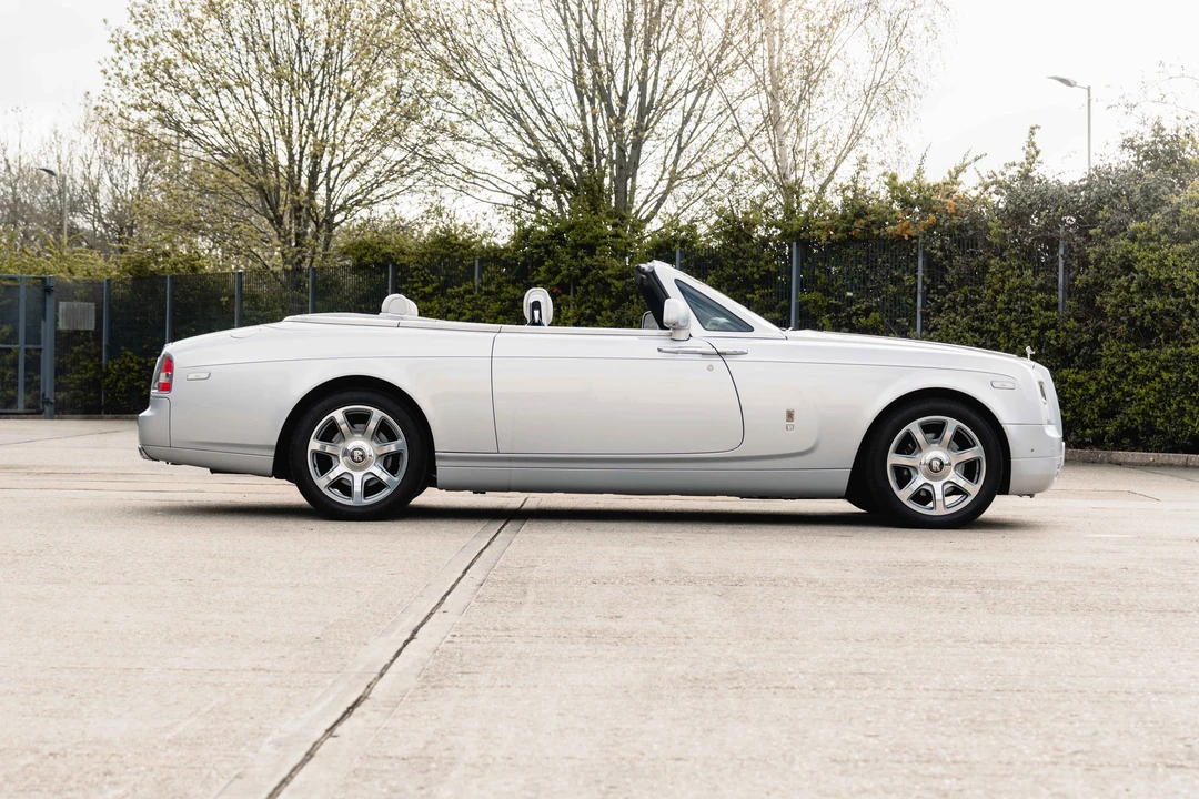2015 Rolls-Royce Phantom VII - Image 4 of 31