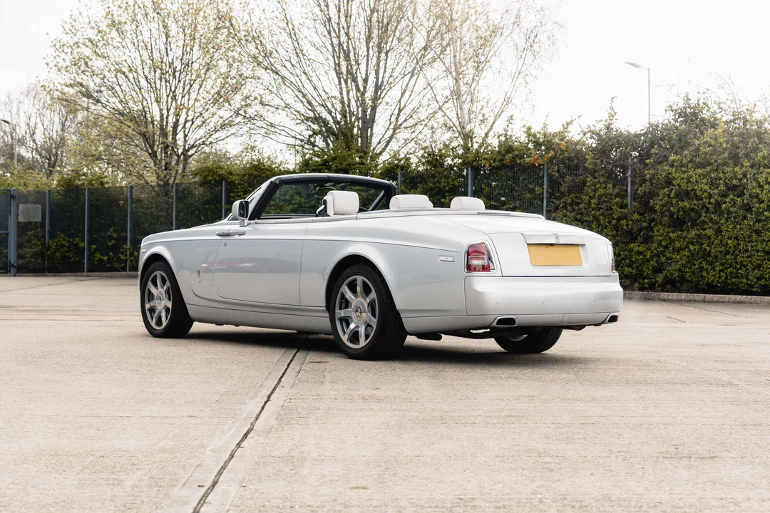 2015 Rolls-Royce Phantom VII - Image 6 of 31