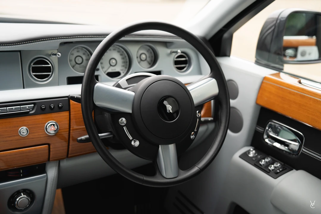 2015 Rolls-Royce Phantom VIII - Image 4 of 31