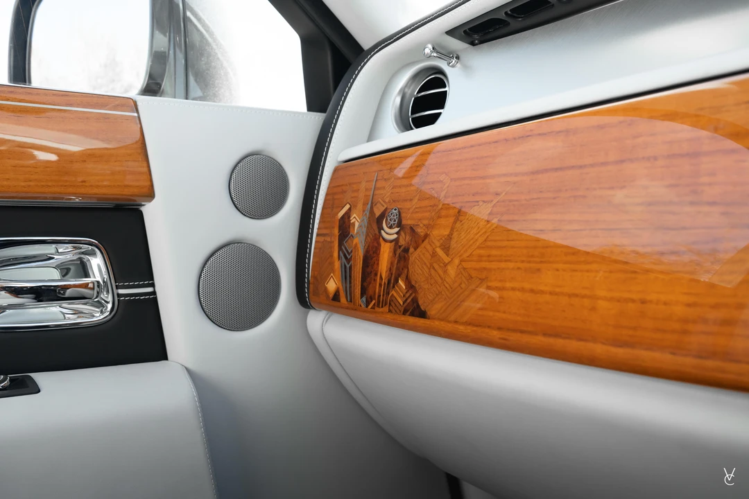 2015 Rolls-Royce Phantom VIII - Image 23 of 31