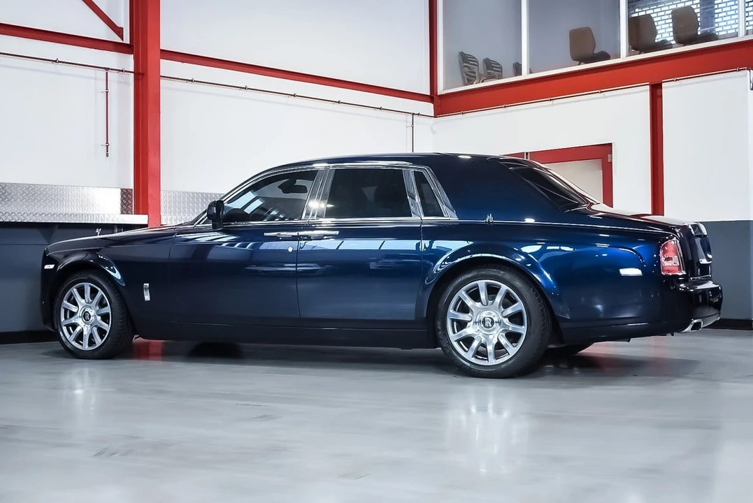 2015 Rolls-Royce Phantom VII - Image 24 of 30