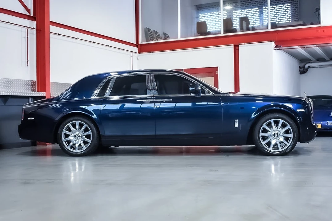 2015 Rolls-Royce Phantom VII - Image 13 of 30