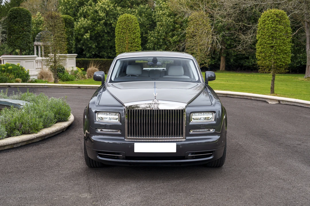 2015 Rolls-Royce Phantom VII - Image 8 of 31