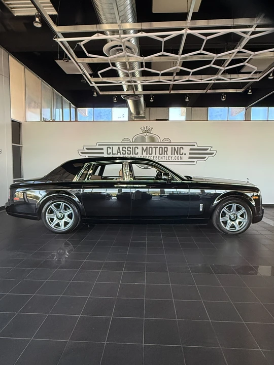 2015 Rolls-Royce Phantom VII - Image 2 of 31
