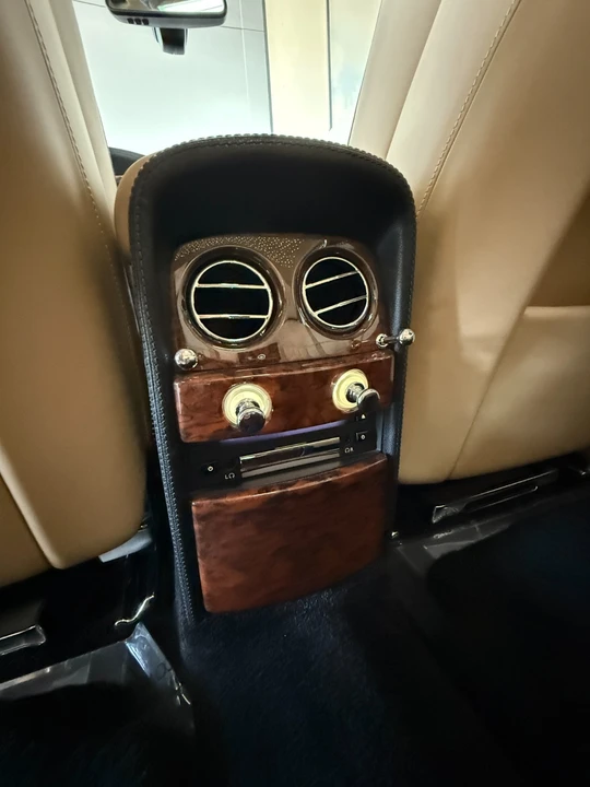 2015 Rolls-Royce Phantom VII - Image 29 of 31