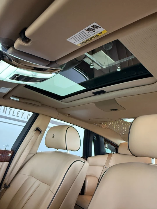 2015 Rolls-Royce Phantom VII - Image 17 of 31