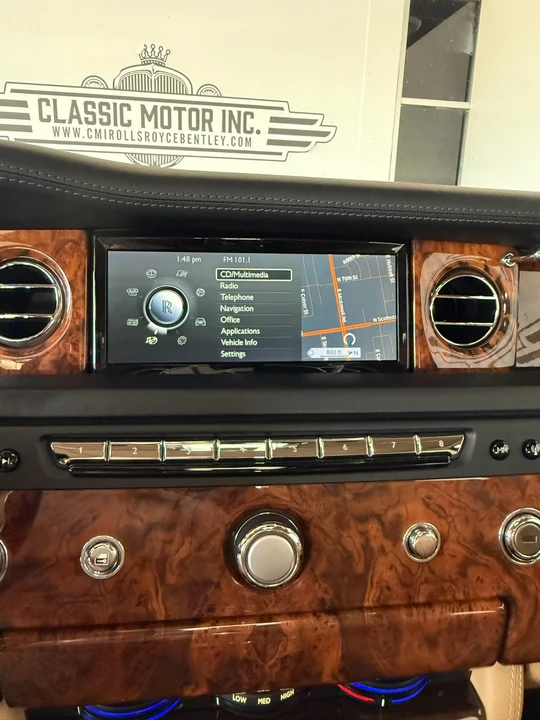 2015 Rolls-Royce Phantom VII - Image 16 of 31