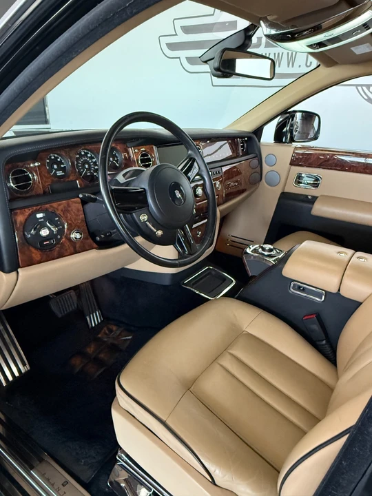2015 Rolls-Royce Phantom VII - Image 14 of 31
